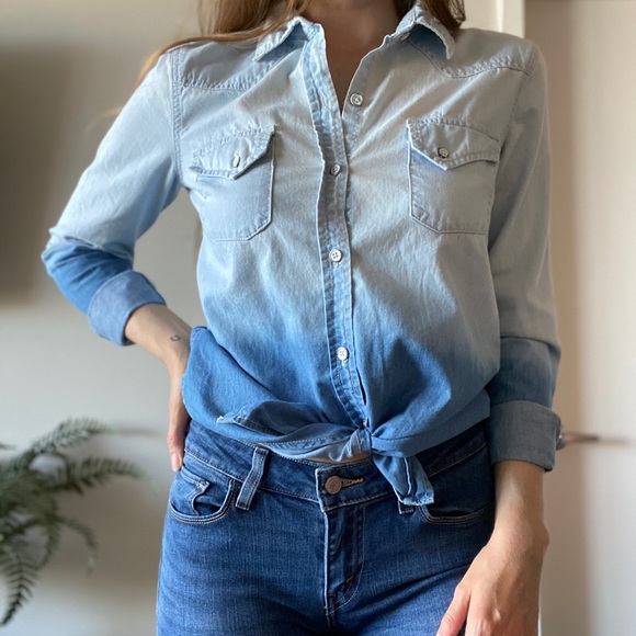 ✨SOLD✨ Ombré Denim Button-Down - Picture 2 of 11